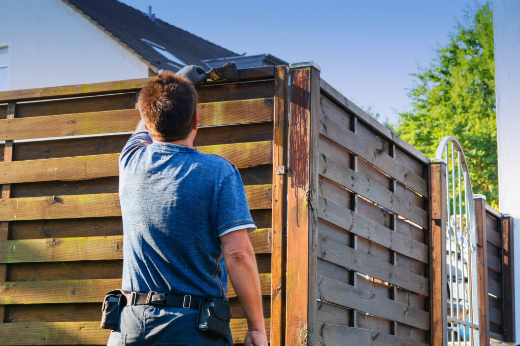 What to Look for in a Reputable Fence Contractor
