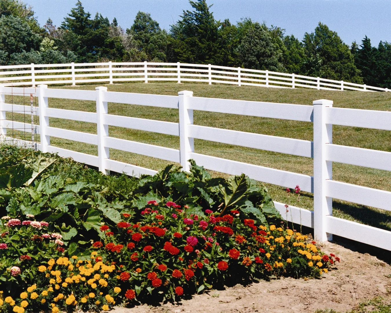 Farm Vinyl Fencing
